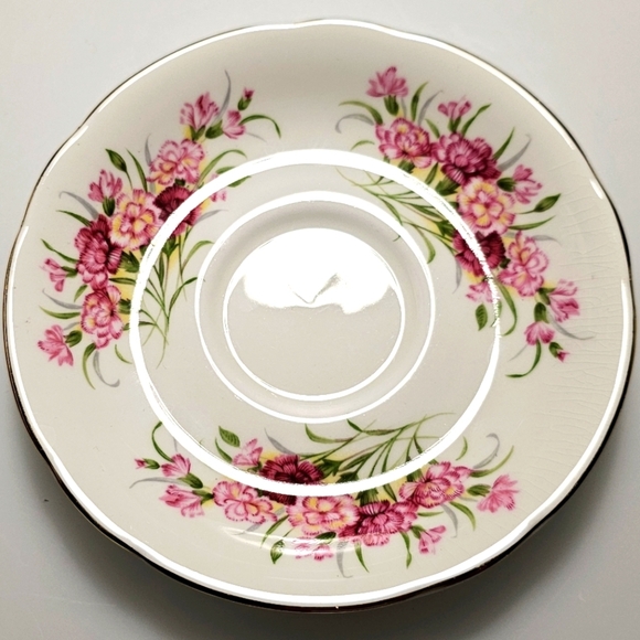 Paragon Fine China Pink "English Flowers Carnations" Tea Cup & Saucer - Picture 9 of 16